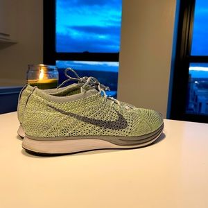 Nike Flyknit racer size 10.5